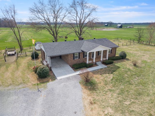 8412 Highway 41, N, Adams, TN 37010