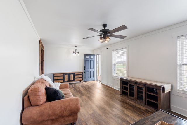 8412 Highway 41, N, Adams, TN 37010