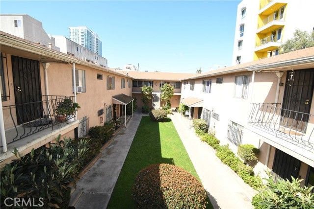 333 Linden Avenue 6, Long Beach, CA 90802