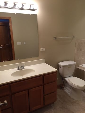 6406 S INGLESIDE Avenue, Chicago, IL 60637