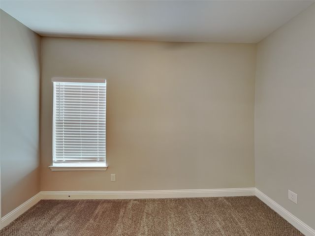 1002 Woodcrest Drive, Lancaster, TX 75134