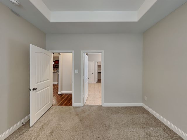 1002 Woodcrest Drive, Lancaster, TX 75134