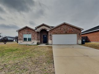 1002 Woodcrest Drive, Lancaster, TX 75134