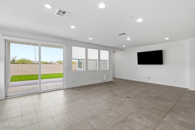 10252 E UTAH Avenue, Mesa, AZ 85212