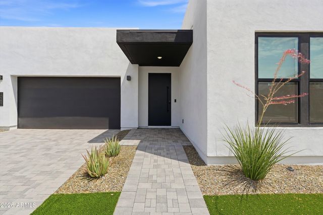 10252 E UTAH Avenue, Mesa, AZ 85212