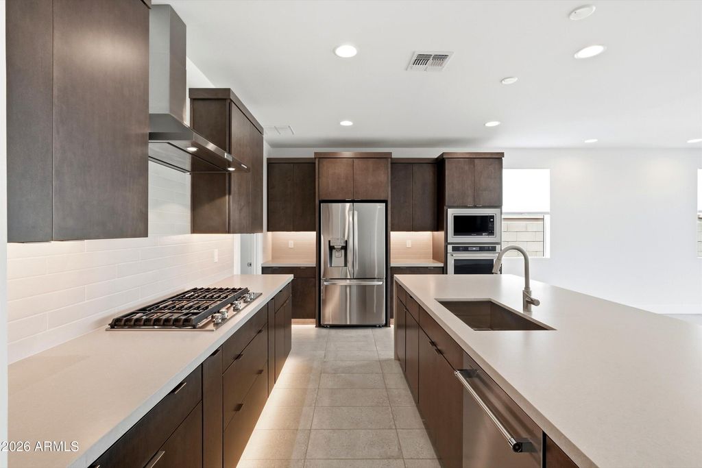 10252 E UTAH Avenue, Mesa, AZ 85212 — photo 2