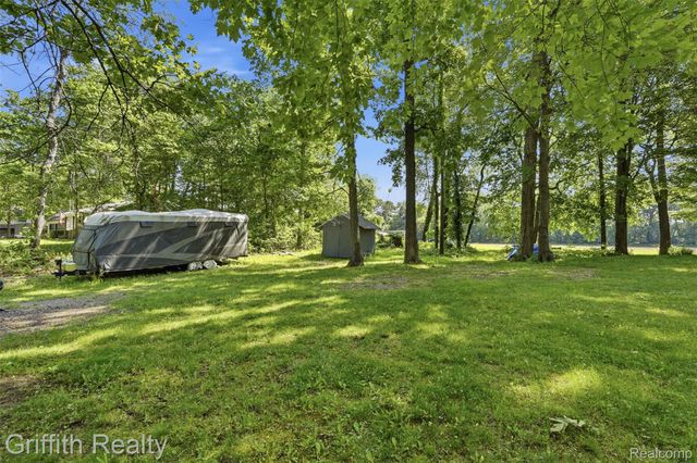 260 Ellsworth Lake Drive, Lyndon Township, MI 48137