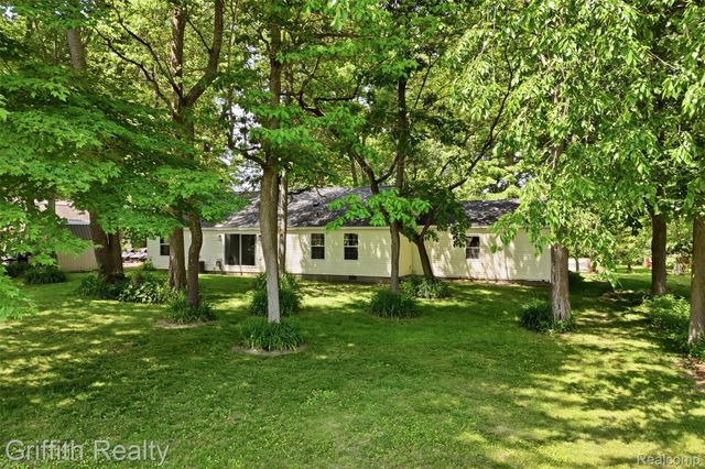 260 Ellsworth Lake Drive, Lyndon Township, MI 48137