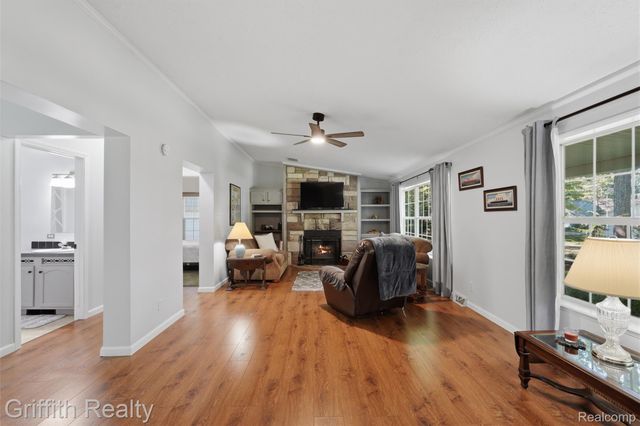 260 Ellsworth Lake Drive, Lyndon Township, MI 48137