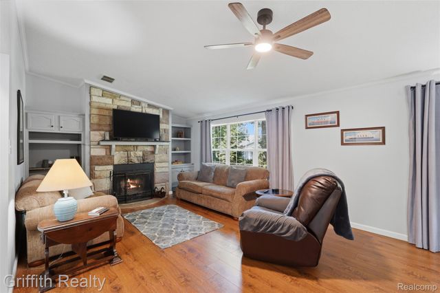 260 Ellsworth Lake Drive, Lyndon Township, MI 48137