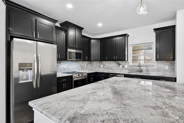 1809 Bluebonnet Avenue, Denison, TX 75020