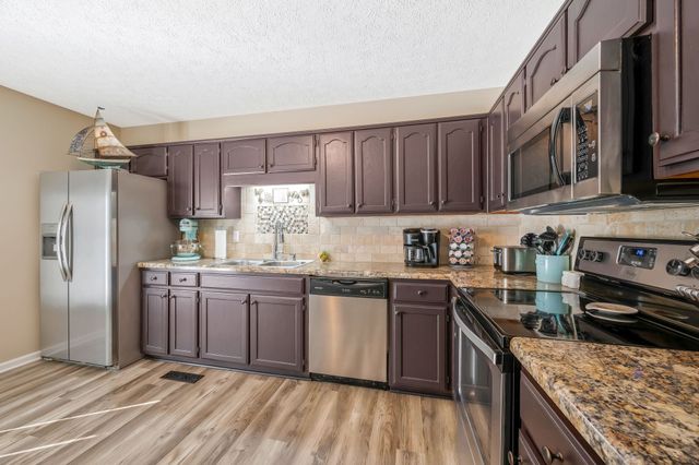 3091 Rawls Dr, Greenbrier, TN 37073