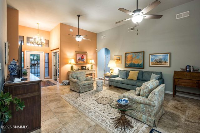 3220 Sundown Road, Las Cruces, NM 88011