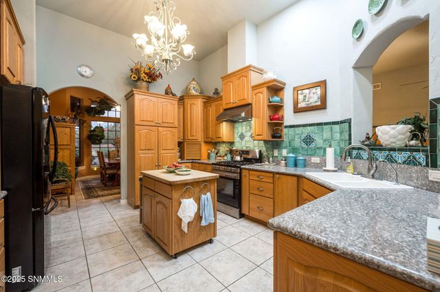 3220 Sundown Road, Las Cruces, NM 88011