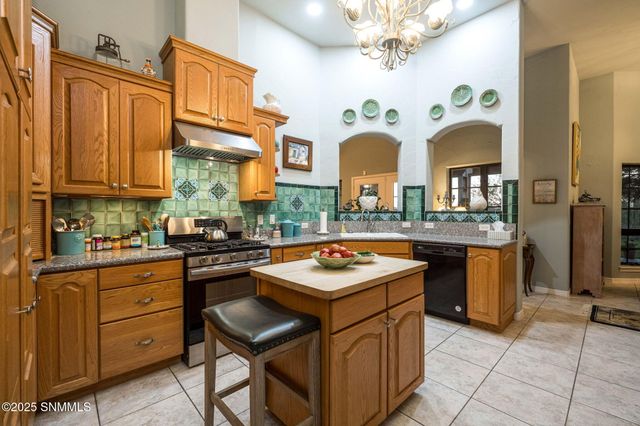 3220 Sundown Road, Las Cruces, NM 88011