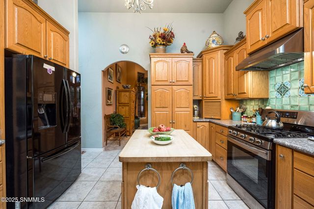 3220 Sundown Road, Las Cruces, NM 88011