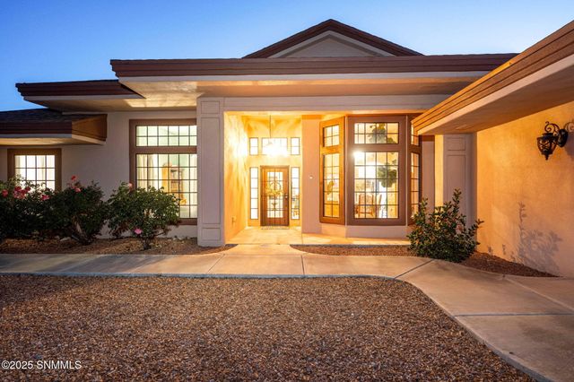 3220 Sundown Road, Las Cruces, NM 88011