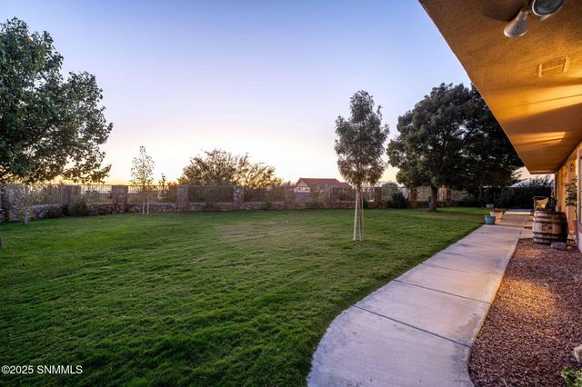 3220 Sundown Road, Las Cruces, NM 88011