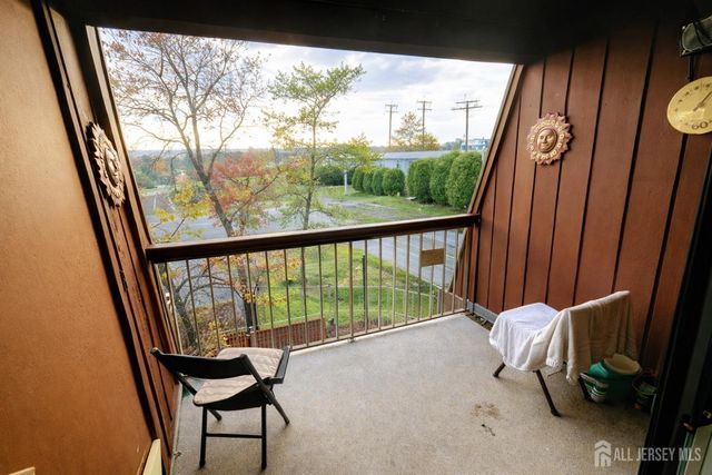 23-C powderhorn Court, Woodbridge Proper, NJ 07095