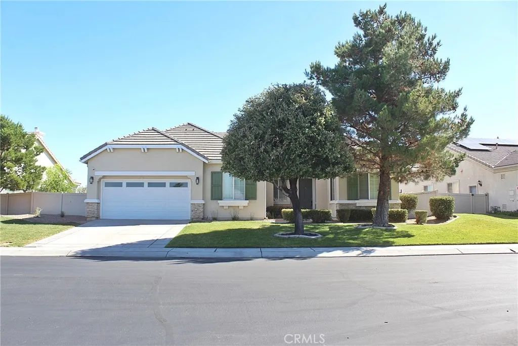 10854 Aster Lane, Apple Valley, CA 92308