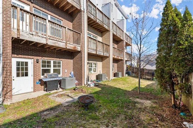 2017 Ocean Drive, Atlanta, GA 30318