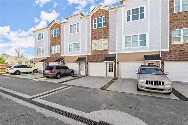 2017 Ocean Drive, Atlanta, GA 30318