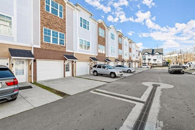 2017 Ocean Drive, Atlanta, GA 30318