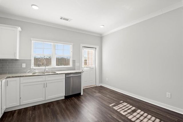 2017 Ocean Drive, Atlanta, GA 30318