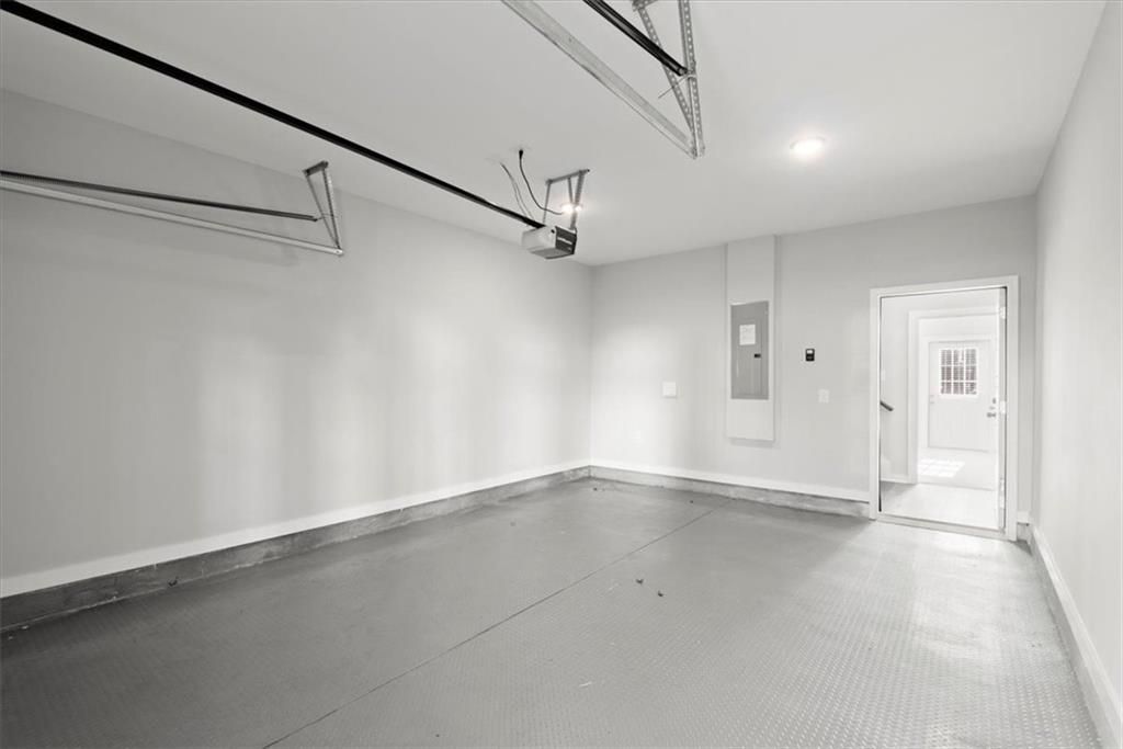 2017 Ocean Drive, Atlanta, GA 30318