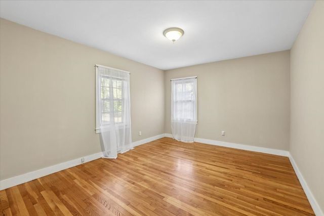 209 West Hollis St, Nashua, NH 03060