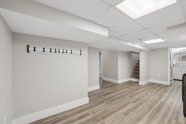 209 West Hollis St, Nashua, NH 03060