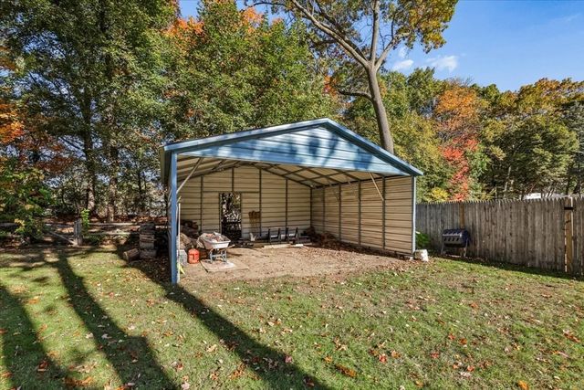 209 West Hollis St, Nashua, NH 03060