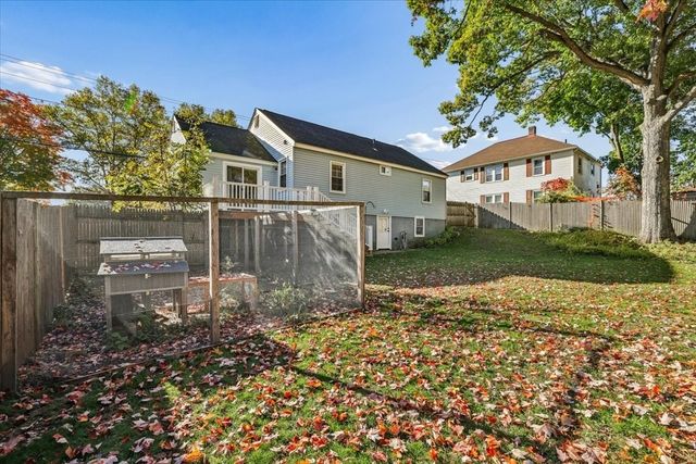 209 West Hollis St, Nashua, NH 03060