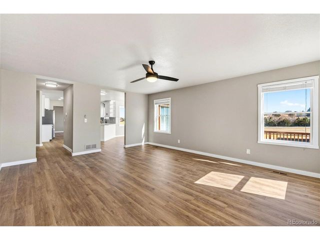 7520 Shenandoah Dr, Elizabeth, CO 80107