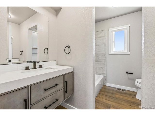 7520 Shenandoah Dr, Elizabeth, CO 80107