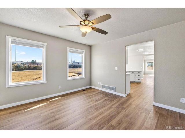 7520 Shenandoah Dr, Elizabeth, CO 80107