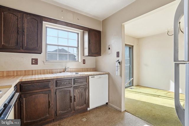 323 HARVARD SQ, Bensalem, PA 19020