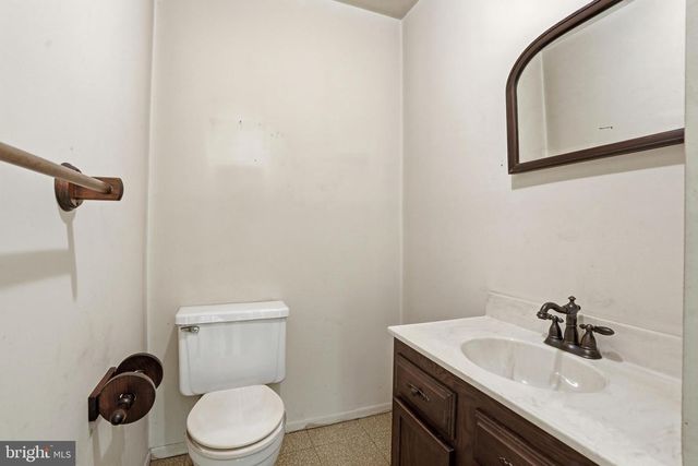 323 HARVARD SQ, Bensalem, PA 19020