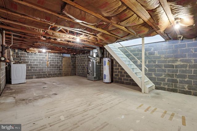 323 HARVARD SQ, Bensalem, PA 19020