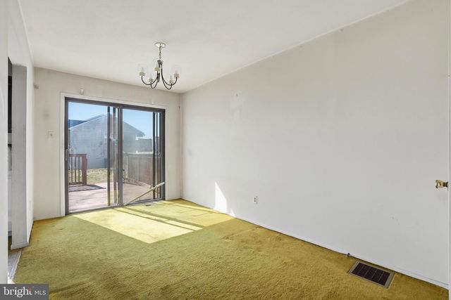 323 HARVARD SQ, Bensalem, PA 19020