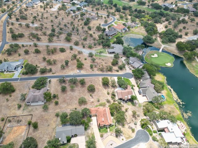 109 Comanche Agate, Horseshoe Bay, TX 78657