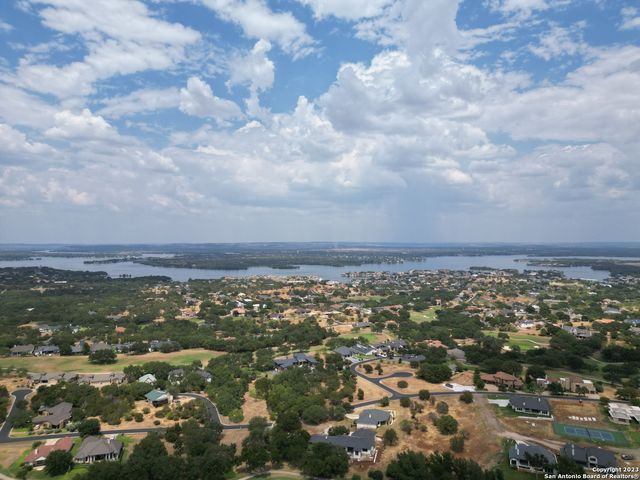 109 Comanche Agate, Horseshoe Bay, TX 78657