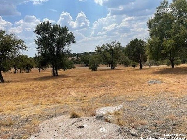 109 Comanche Agate, Horseshoe Bay, TX 78657