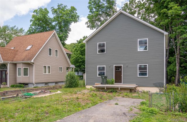 22 Oak Street, Greenwood Lake, NY 10925