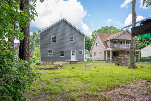 22 Oak Street, Greenwood Lake, NY 10925