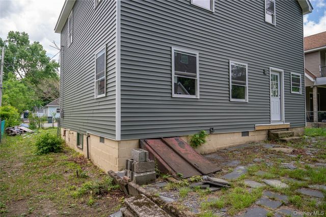22 Oak Street, Greenwood Lake, NY 10925