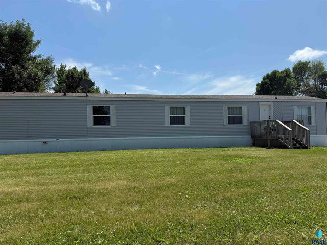 812 N Teal Pl, Sioux Falls, SD 57107
