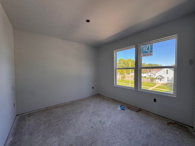 1125 W Grand Avenue, Muskegon, MI 49441