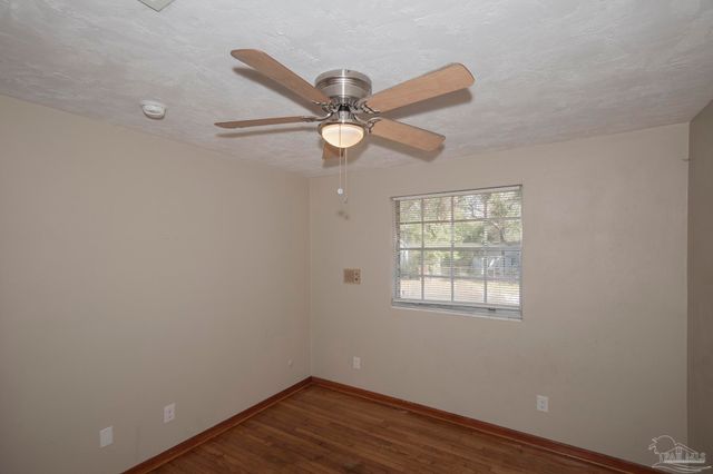 5901 Flaxman St, Pensacola, FL 32506