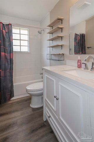 5901 Flaxman St, Pensacola, FL 32506